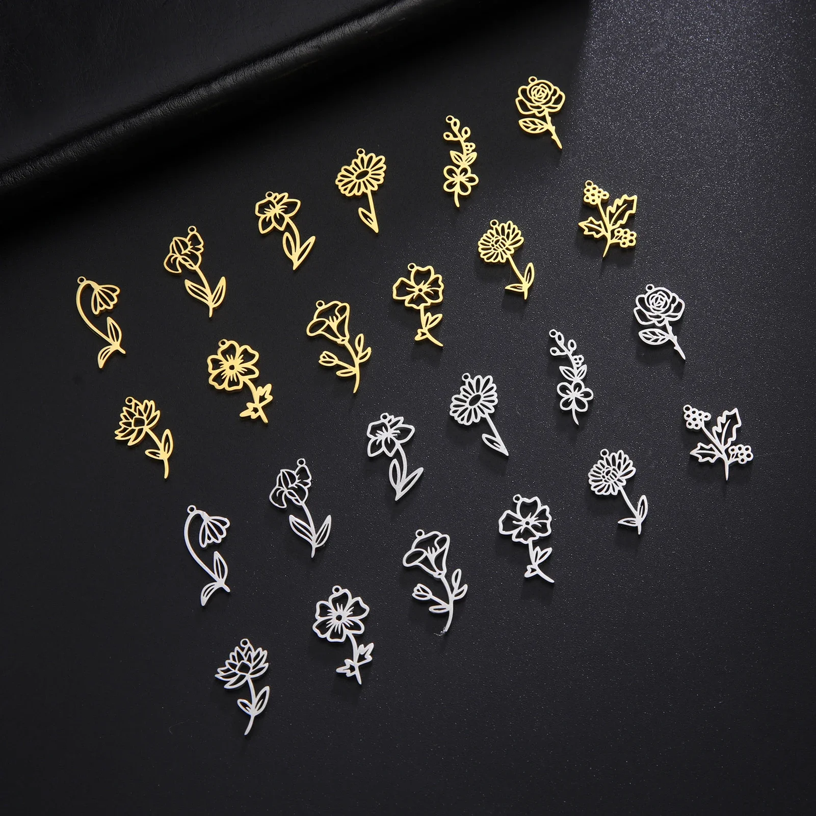 Skyrim 12 pcs/lot Birth Month Flowers Pendant Gold Color Stainless Steel DIY Charm for Necklace Bracelet Earring Jewelry Making