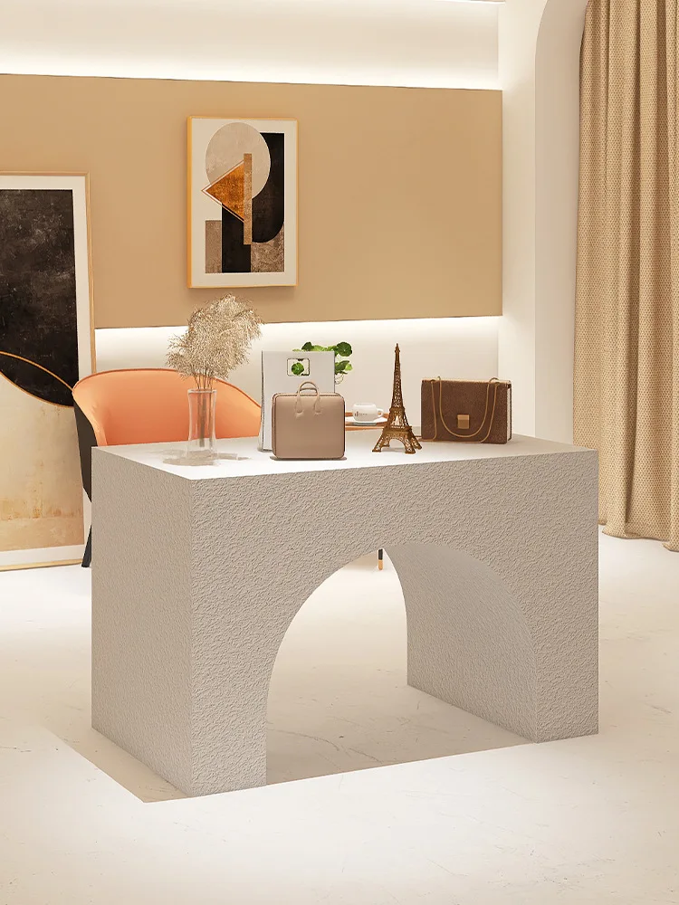 

Clothing store Nakajima table, display stand, , jewelry cabinet, shoe bag, black running water table in the middle