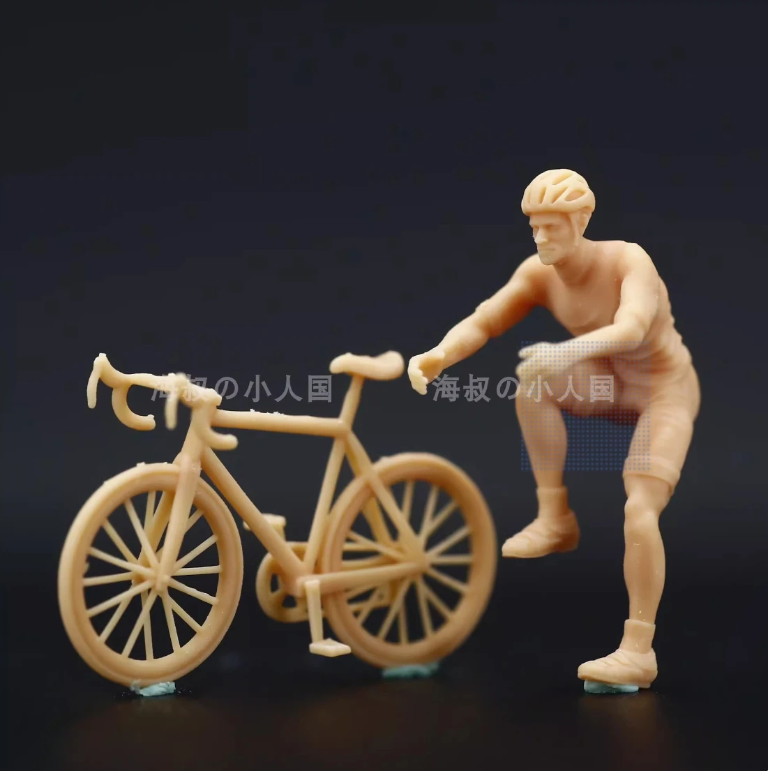 Resin 3D Print 1/64 1/43Scale Riding Boy Girl Bicycle  Miniatures Figures Model For Micro Photography Collection Home Decoration