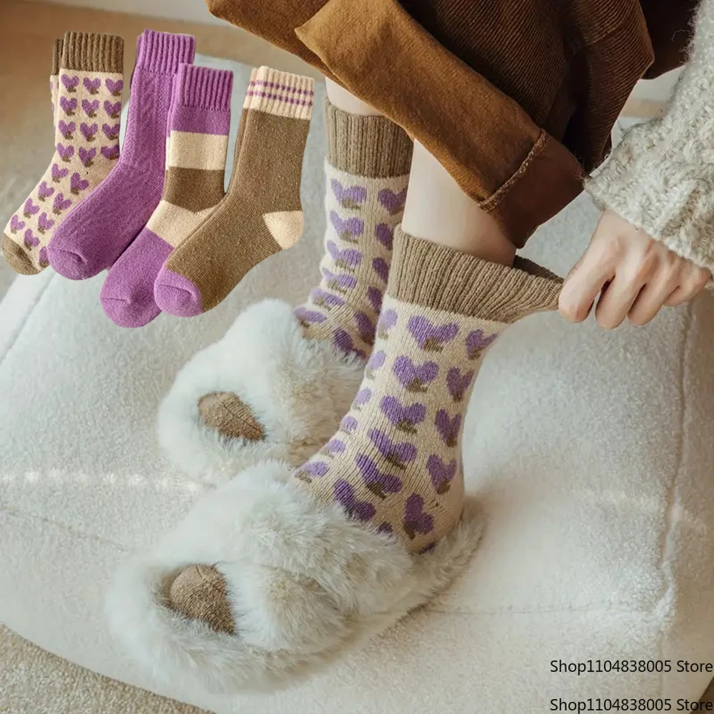 

4 Pairs Women Autumn Winter Mid Length Socks Fashionable Versatile Purple Heart-Shaped Soft Warm Comfortable Casual Long Socks