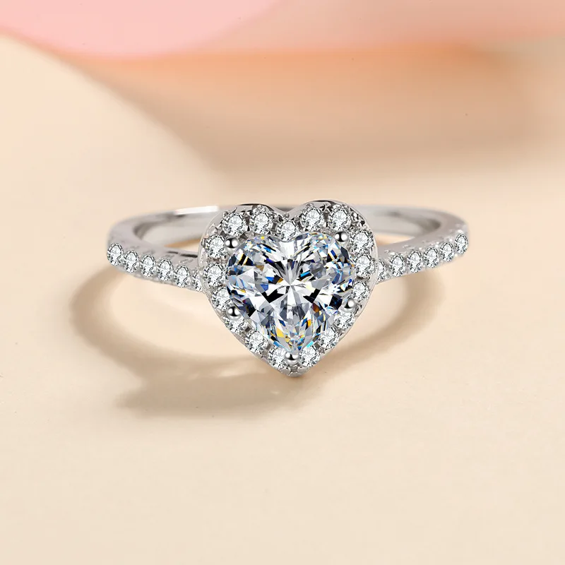 

18K gold ring for women, diamond plated PT950, platinum micro-set heart-shaped one carat 1carat moissanite diamond ring