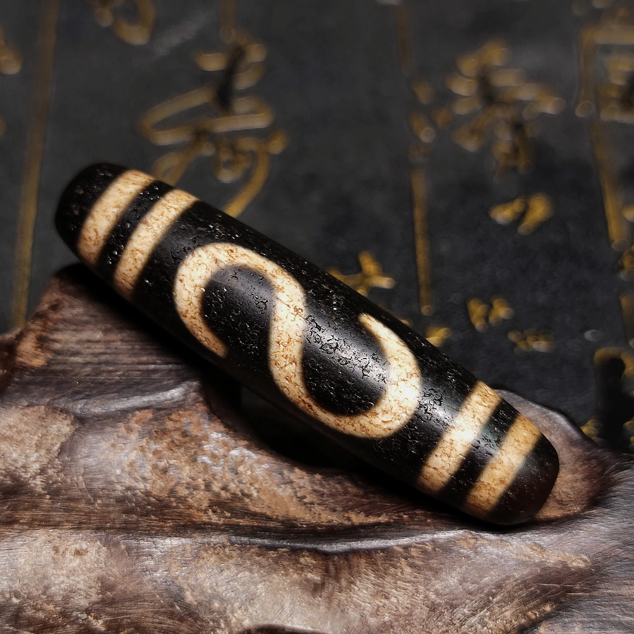 Tibetan White/Black Mooney Hook Totem Ancient Weathered 58mm Old Agate DZI Beads For Men&Women Jewelry DIY Free Shipping