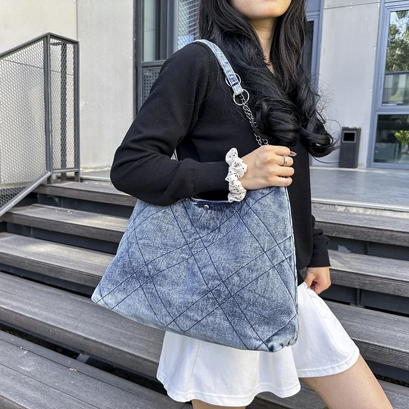 

Luxury Brand Jeans Bag Designer Quilted Shoulder Bag For Women Vintage Denim Underarm Shopping Handbag Casual Travel Bag Big