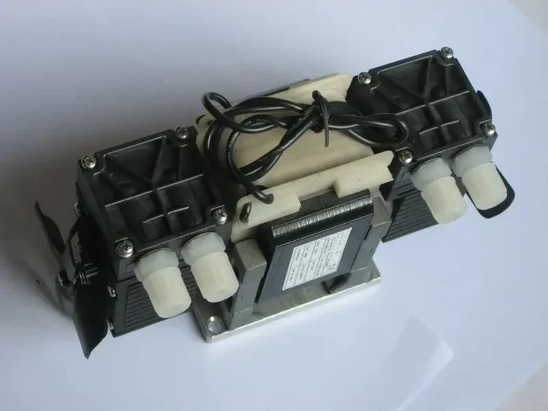 Electric Micro Vacuum Air Pump DA70AC-TH with Diaphragm Structure Customizable Cable Length Low Pressure OEM Support