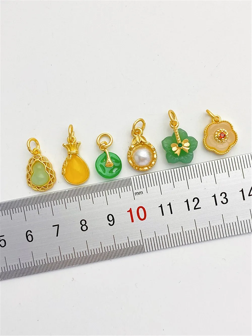 18K Matte Gold Imitation Jade Gourd Lotus Pod Safety Buckle Pendant Handcrafted DIY Bracelet Necklace Jewelry Pendant Material