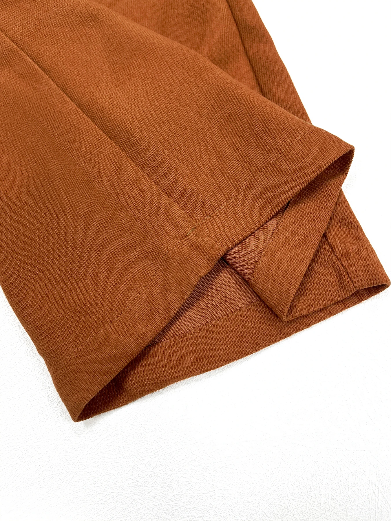 กางเกงขากว้างด้านหน้ากระเป๋าปุ่มธรรมดาของผู้หญิง, กางเกงเอวสูงลําลองสําหรับสวมใส่ทุกวัน, กางเกงสุภาพสตรีสําหรับทุกฤดูกาล