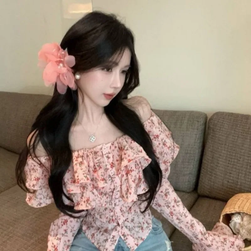 Rüschen Slash Neck Flare Sleeve Floral Chiffon Bluse Frauen Frühling Sommer Falten Sim Fit Crop Top Sexy Süße Chic Shirts