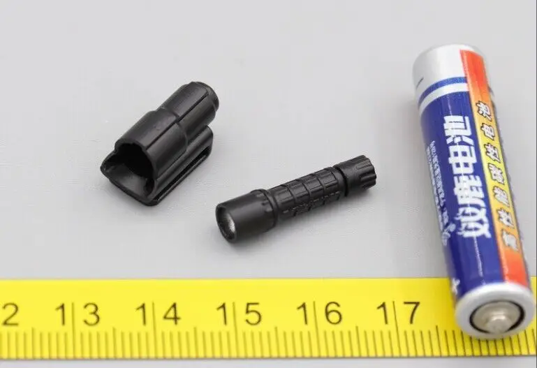 

DAM 78093 1/6 RUSSIAN SVR ZASLON IN DAMASCUS Flashlight Model for 12'' Figure