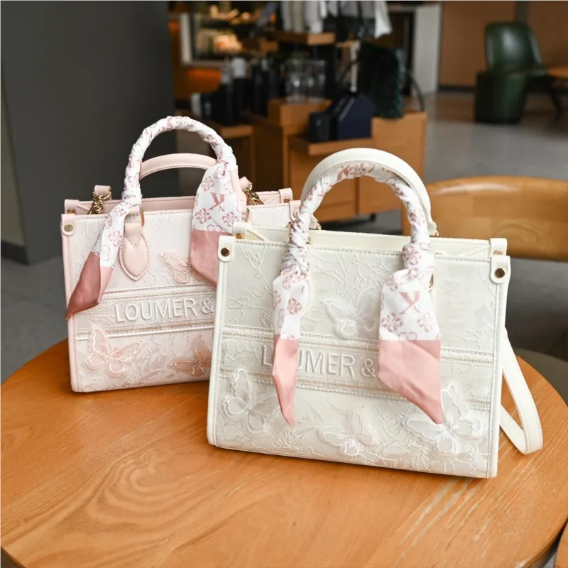 

Light luxury brand handbag women's 2025 new high-end butterfly scarf shoulder bag sweet designer versatile crossbody tote bag