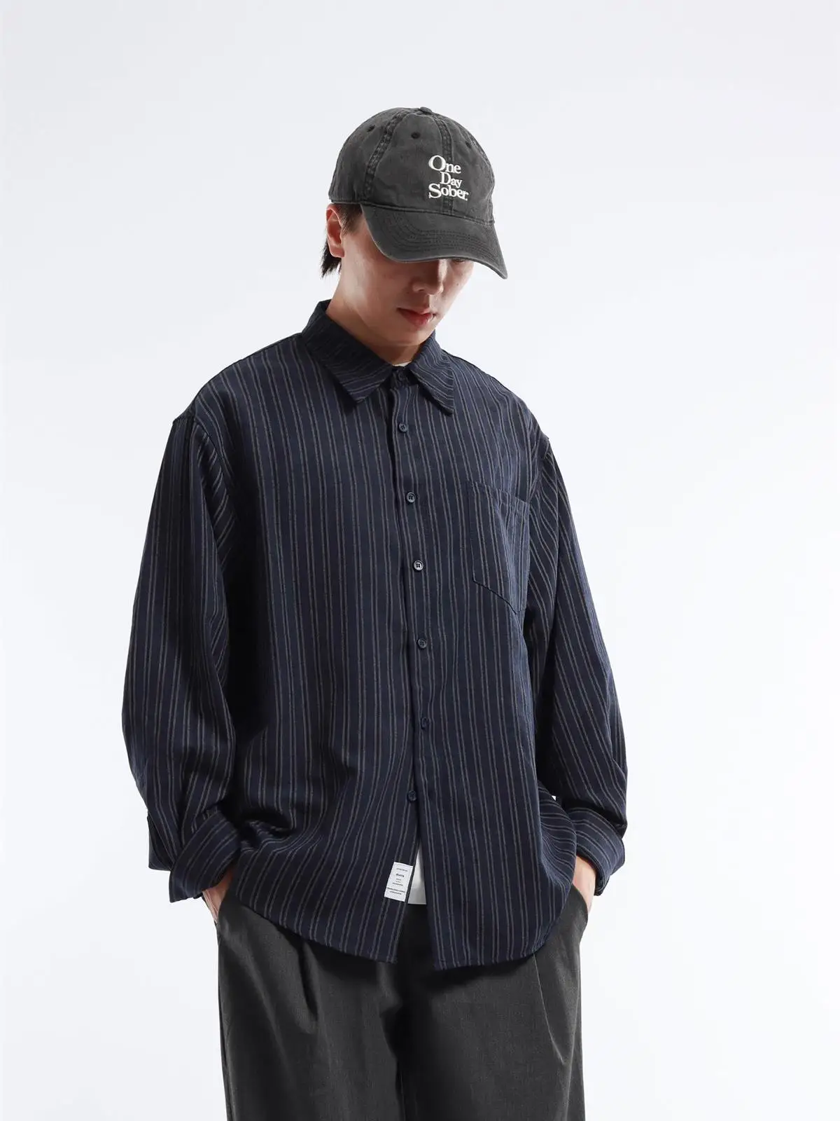 Trendy Long Sleeve Pleated Fabric Stripe Loose Collar Men's Women's All-Match Open Cardigan Shirt Autumn 2026 Casual Style