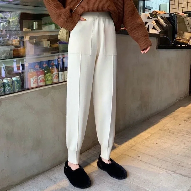 

Autumn Black Casual Knitted Trousers Loose Thickened Elastic Net Red Nine Points Harun Small Feet Pants Woman Clothing B45