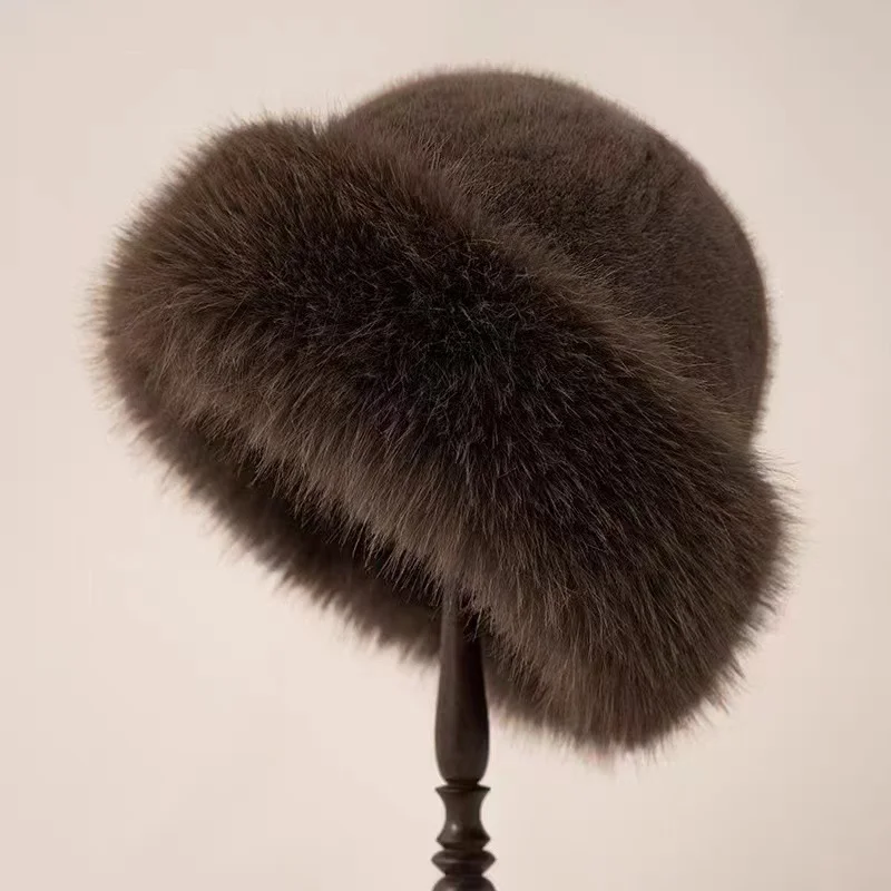 Autumn And Winter 2024 New Women\'s Fashion Cap Fur Hats Mongolian Hat Brimless Plush Fluffy Skiing Riding Warm Caps