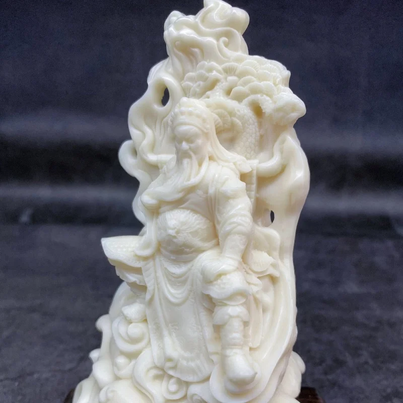 Ivory Nut Bodhi Fruit Guan Gong Potrait Statue Home Living Room Guan Gong Decoration Lord Guan the Second Guan Yu White Wholesal