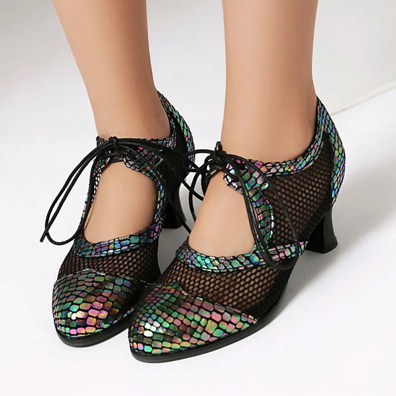 

Женские туфли-лодочки Phoentin с блестящим котенком на каблуке, сетчатые лоскутные женские туфли на шнуровке, женская обувь в стиле ретро, большие размеры 50, FT4071