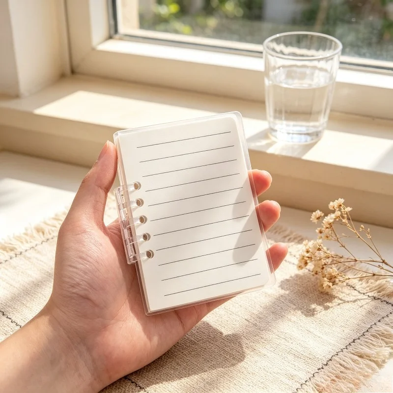 1 Stück transparentes Notizbuch mit losen Blättern – 160 abnehmbare Seiten mit Raster, Mini-Notizblock für Schüler und Büro, Weihnachtsgeschenk, austauschbarer Inhalt.