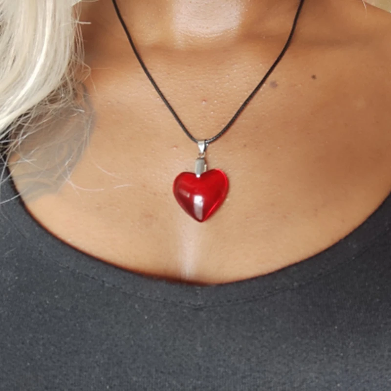 Hyperbole Red Glass Love Heart Pendant Necklace Punk Rock Black Beads Chains Necklaces for Women Fashion Hip Hop DancWed Jewelry