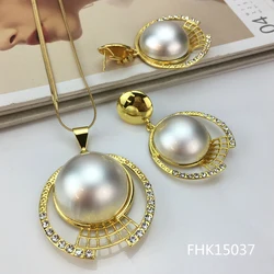 Yuminglai Set di gioielli italiani placcati in oro 24K con ciondolo e orecchini Set di gioielli da donna FHK15031