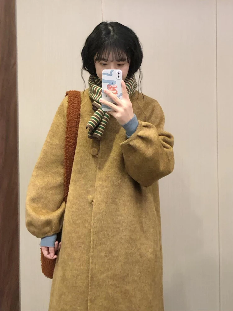 

Korean Retro Brown Woolen Coat Women's Winter Thickened Medium Length Elegant High-End Feelings Coat Button Design Long Sleeve