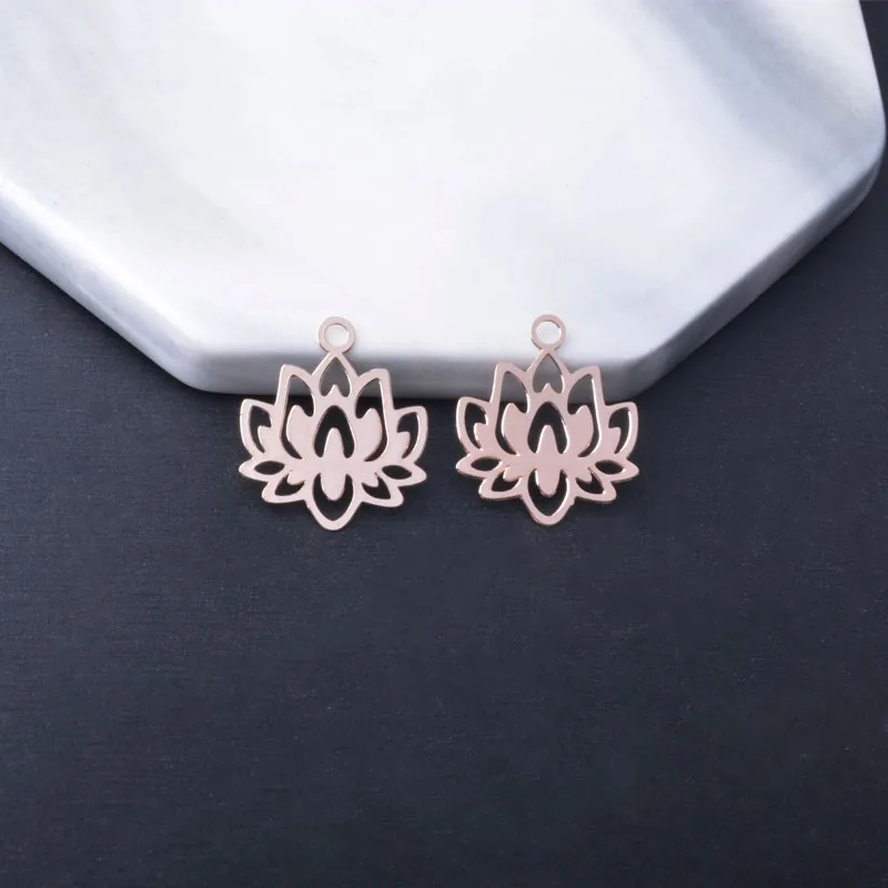 50 Stück AC14606 Messing Laser-geschnittene Dünne Lotus-Anhänger für DIY-Schmuck, Ohrringe und Halsketten – Detail 12