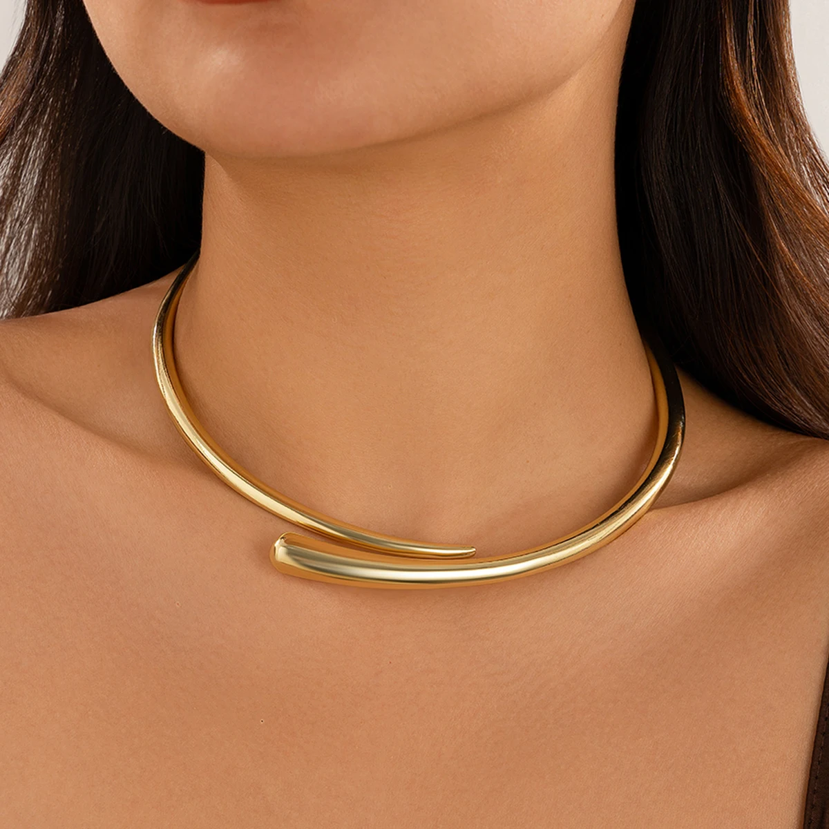SHIXIN Luxury Smooth Surface Hug Open Torques Necklace for Women Elegent Gold Color Metal Choker Collar Chain Wedding Jewelry