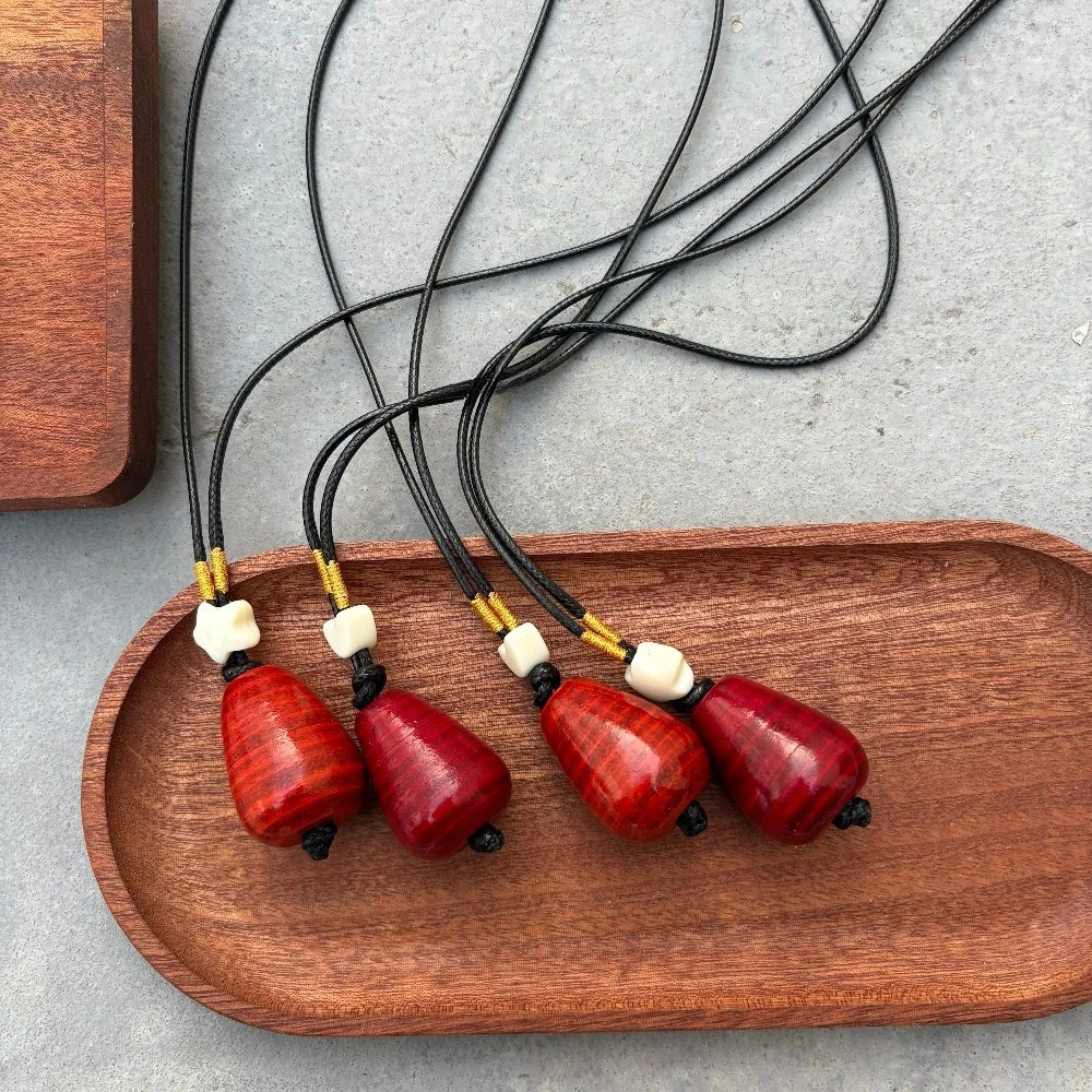 

Genuine leather handmade polished solid sweater chain pendant choker long adjustable necklace with teardrop-shaped pendant