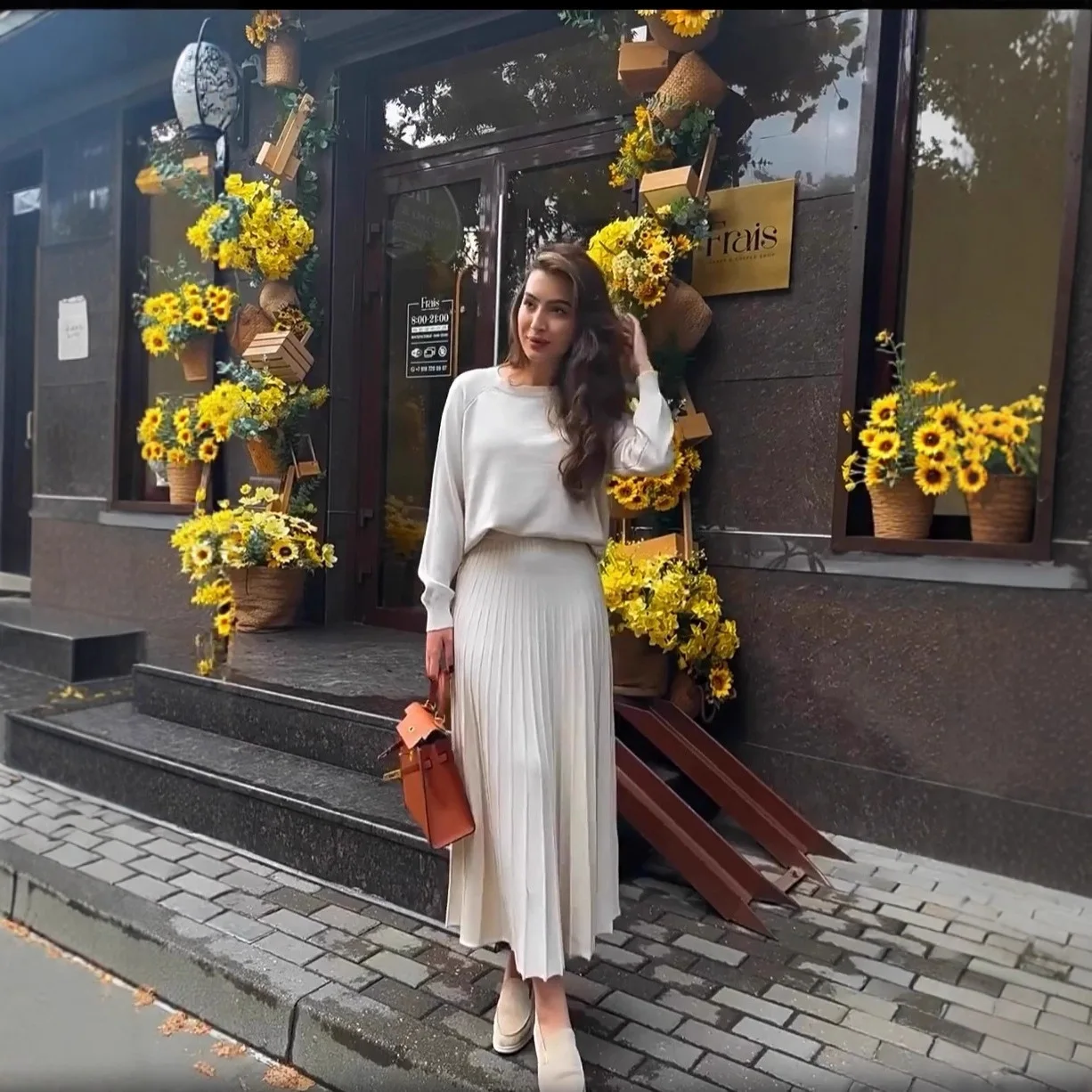 

Осень 2025 г., новый дизайн, вязаное элегантное длинное платье с длинными рукавами и рюшами