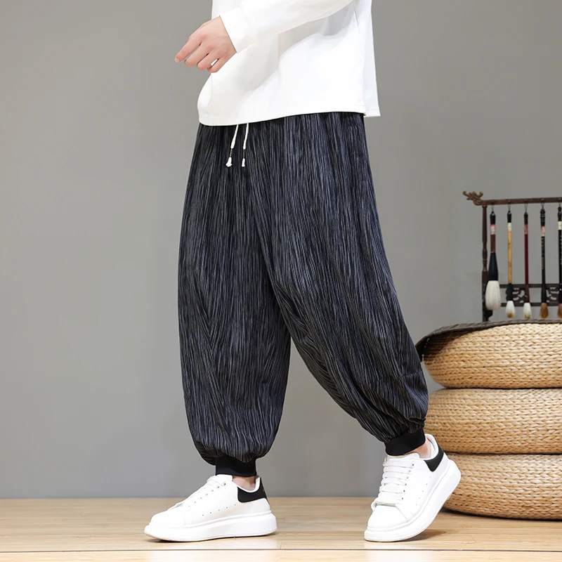 

Men Wide Leg Pants Vintage Stripe Casual Pleated Trousers Harajuku Style Harem Pants Men Corduroy Jogger Sweatpants Big Size 5XL