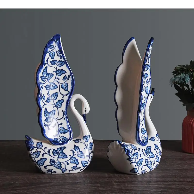 Creativity Chinese Style Blue and White Porcelain Swan Ceramic Crafts Couple Decorations Living Room Decoration Home