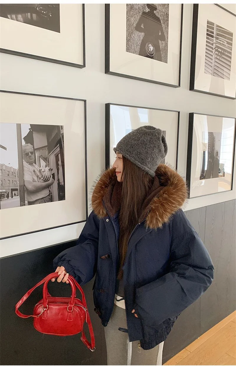 Warm Down jacket Ladies Pai Overcome Winter 2026 New Cotton Padded Coat Women Parkas Horn Hooded Outcoat Big fur collar Overcoat