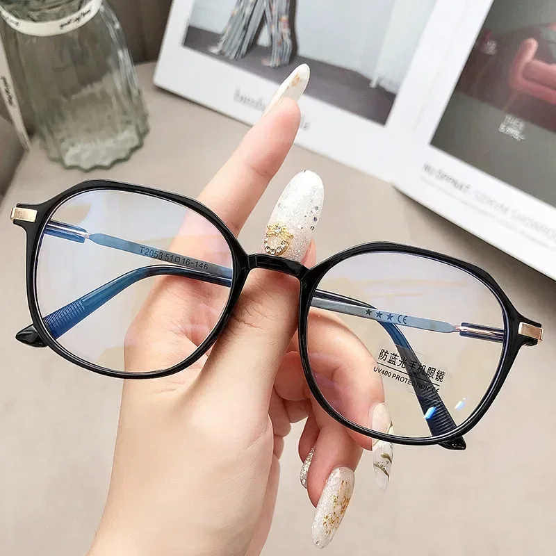 Transparent Computer Glasses Frame Women and Men Anti Blue Light Round Glasses Blackout Optical Lenses