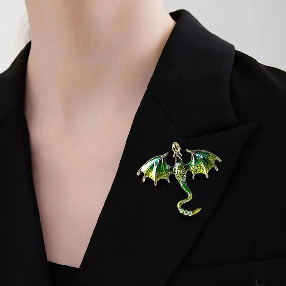 

Vintage Brooch Rhinestone Cartoon Enamel Animal Shape Men Women Clothing Hat Oil-dripping Flying Dragon Pin Fashion Jewelry Gift