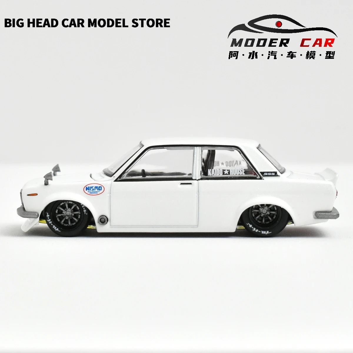 

Kaido House+MINIGT TSM 1:64 Vehicle 510 Street Nismo Diecast Model Car