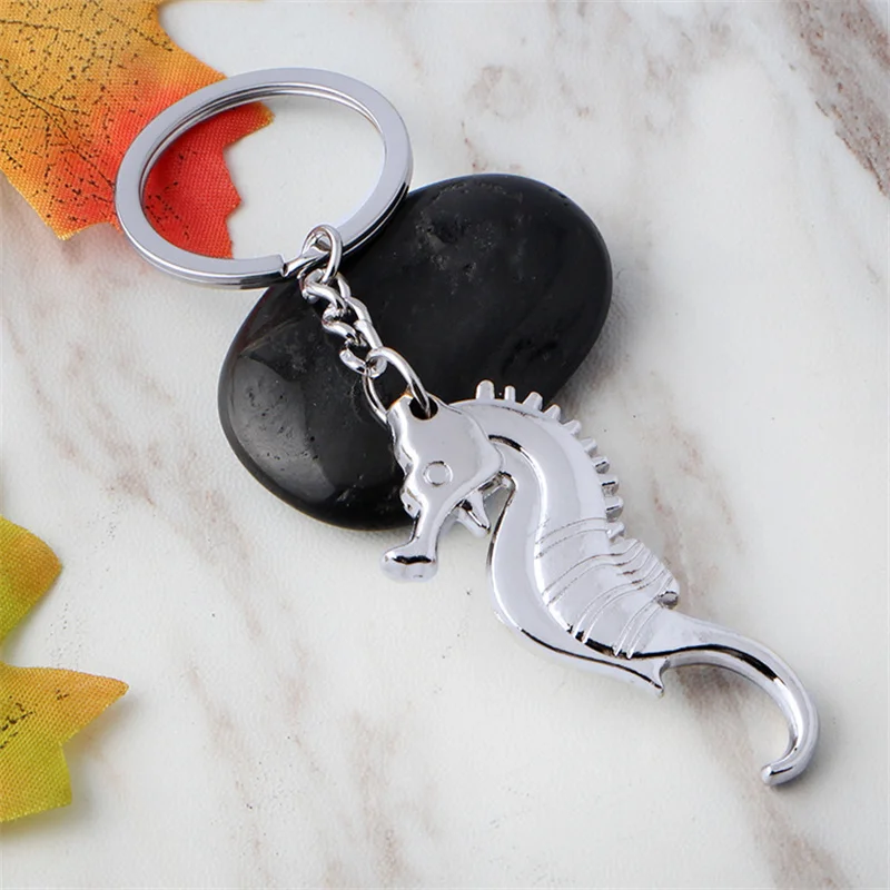 Creative Hot Sale Metal Hippocampus Keychain Men Women Fashion Pendant Keyring Jewelry Punk Rock Car Key Accessories 2024 New