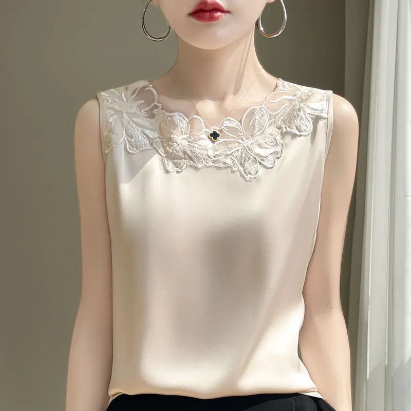 

2024 Lace O-neck Silk Camisole Women Wear Large size Satin Bottoming Shirt Summer Vest Sleeveless Top in Suit Waistcoat