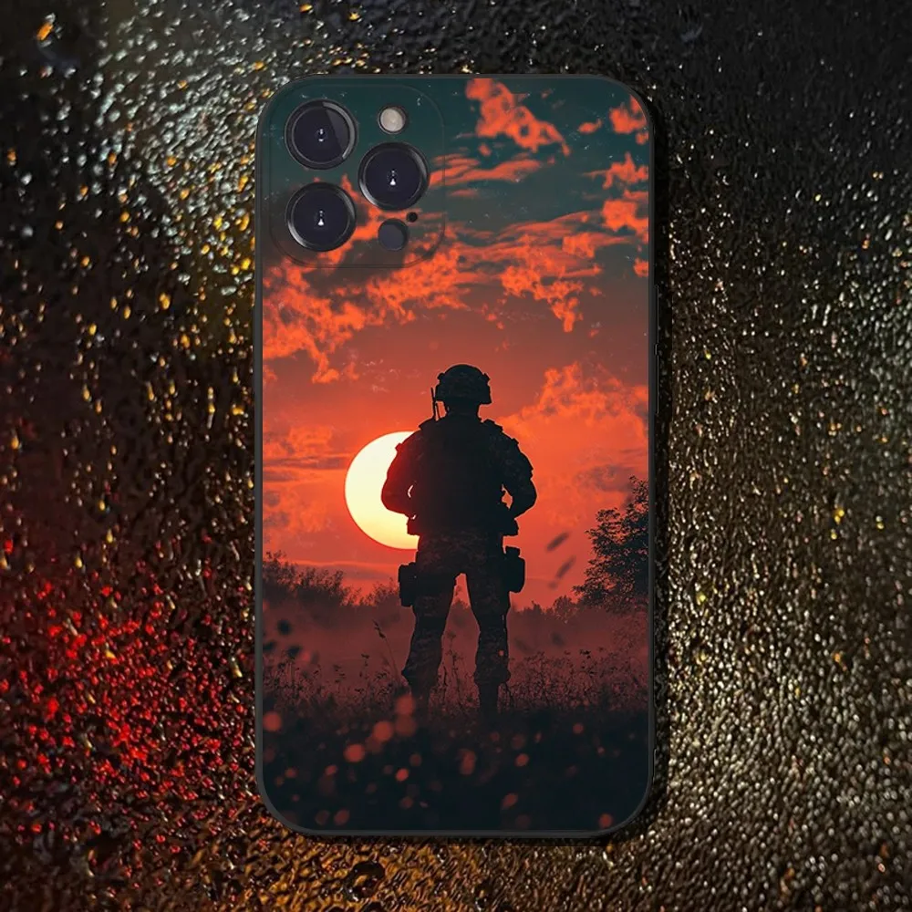 Casing Ponsel Game E-Escape From T-Tarkov untuk iPhone 16,15,14,13,12,11 Plus,Pro Max,XS,X,XR,SE,Mini,8,7, Sampul Hitam Silikon Lembut