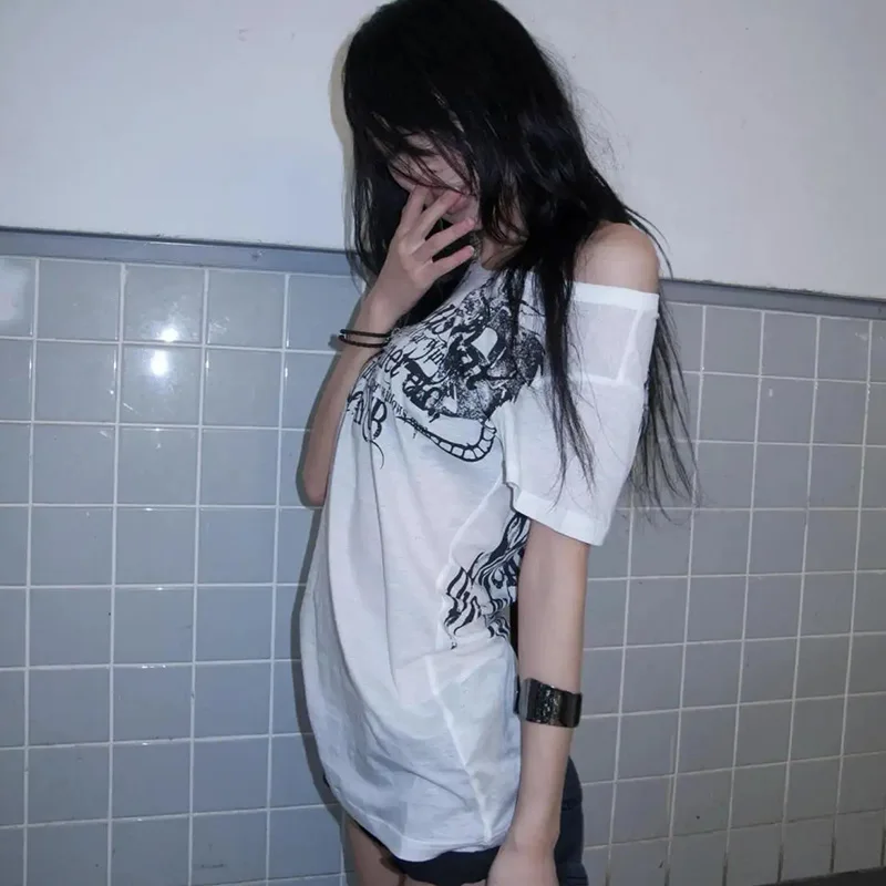 Y2k الجمالية مثير إلكتروني الطباعة تي شيرت غير رسمي المرأة انظر من خلال سليم صالح التي شيرت 2025 الصيف Harajuku الجرونج تي شيرت تقليدي