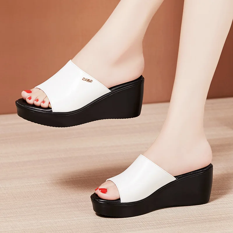 High quality summer leather wedge sandals for women 6cm mid heel new 2024 size 32 33 43 platform open toe elegant shoe black red