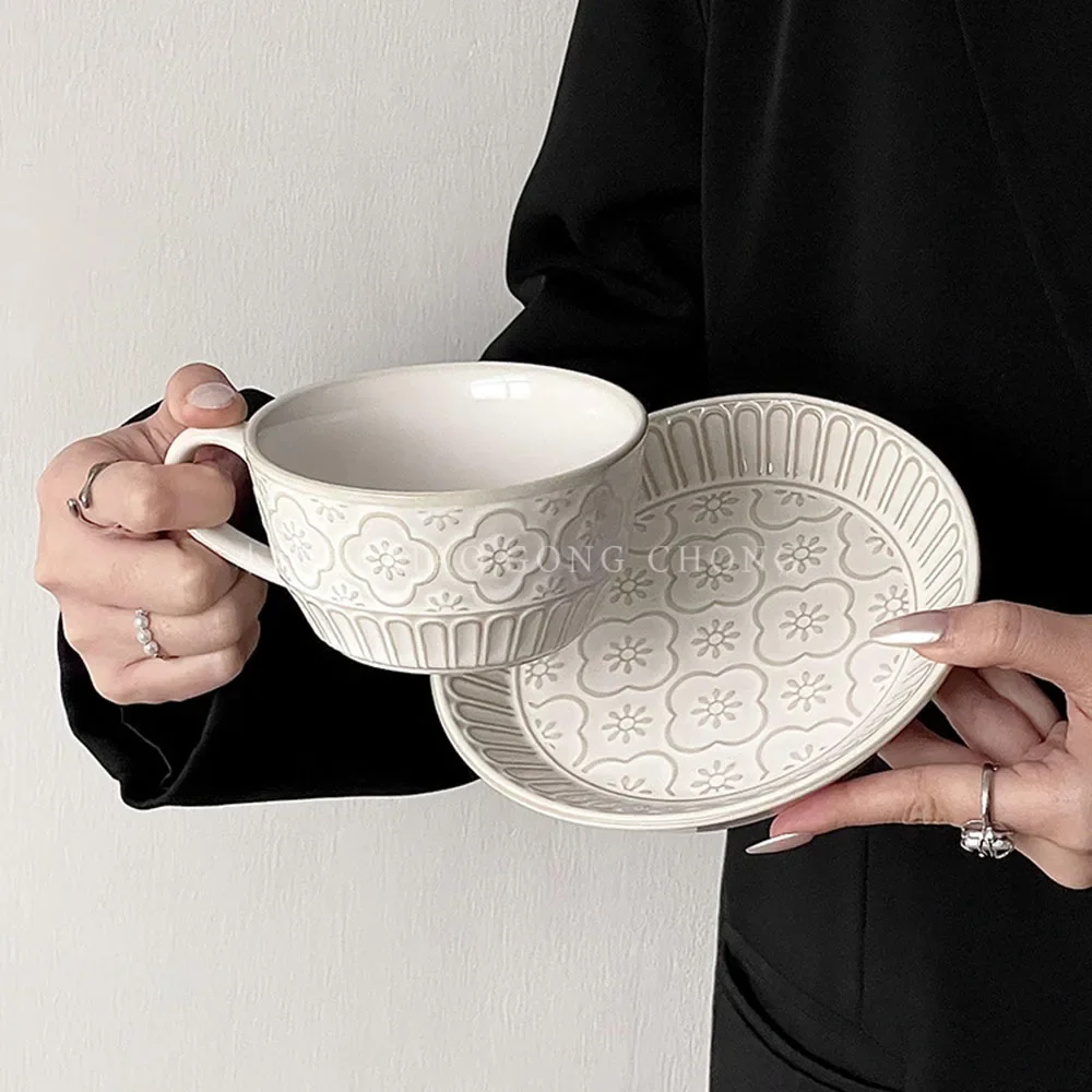 Elegant Relief Flower Pattern Coffee Cup And Saucer Set  Afternoon Tea Mug Two-piece Sets Tea Cups and Dish Drink Tableware