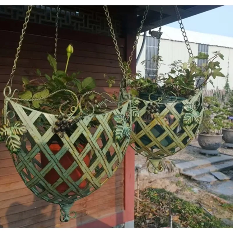 Wholesale Metal Crafts at Low Prices American-Style Wrought Iron Rattan Hanging Baskets Hanging Decorations for Balconies Yard