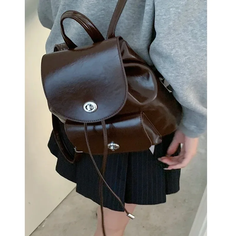 

Casual College Sle Women's Backpack Small Travel Bag Fashionable Retro Autumn Winter Leisure Pack Soft Polyester Mate...