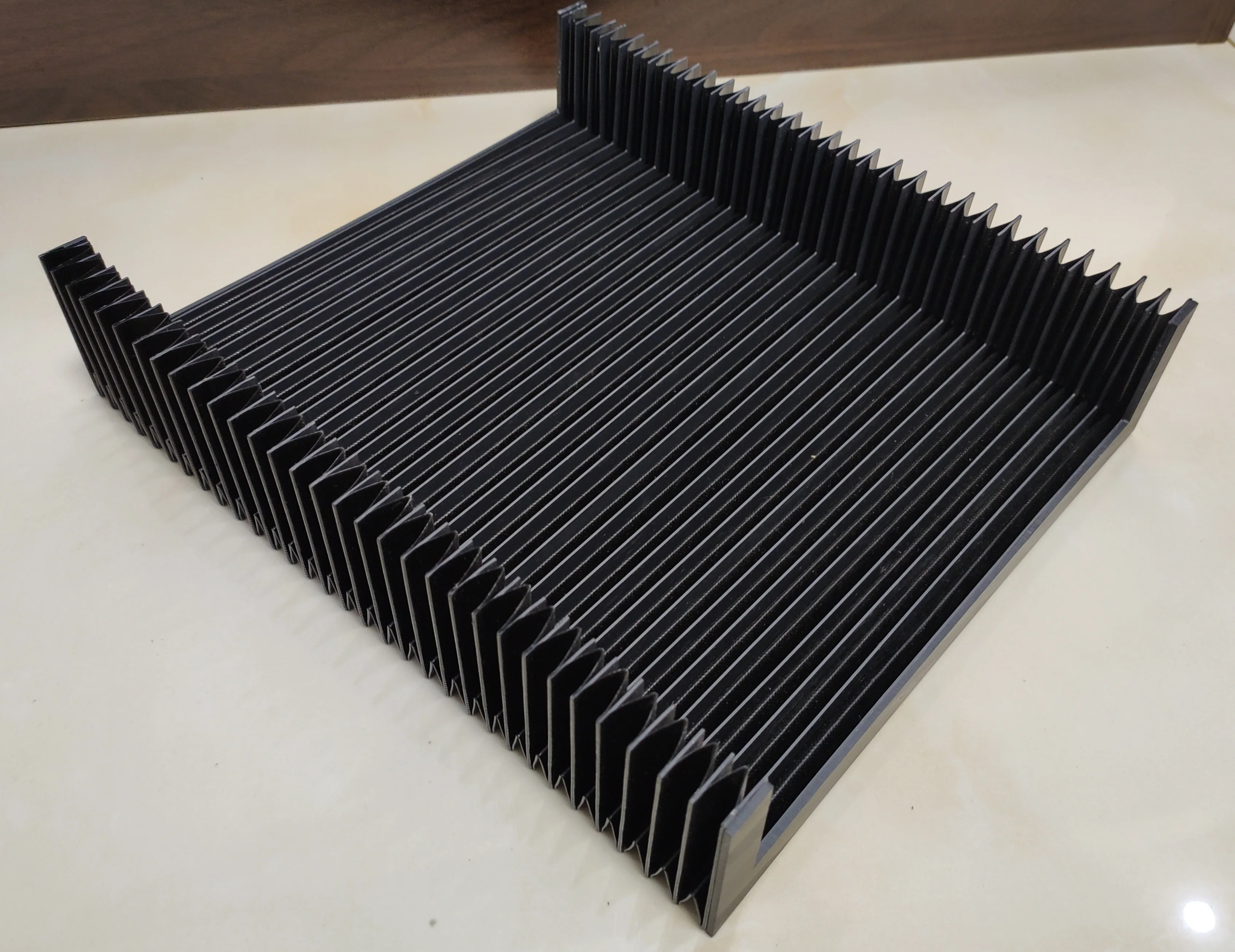 Machine tools corrugated protection, inner: 310 mm x 25 mm, outer: 360 mm x 50 mm, Lmax 1500 mm