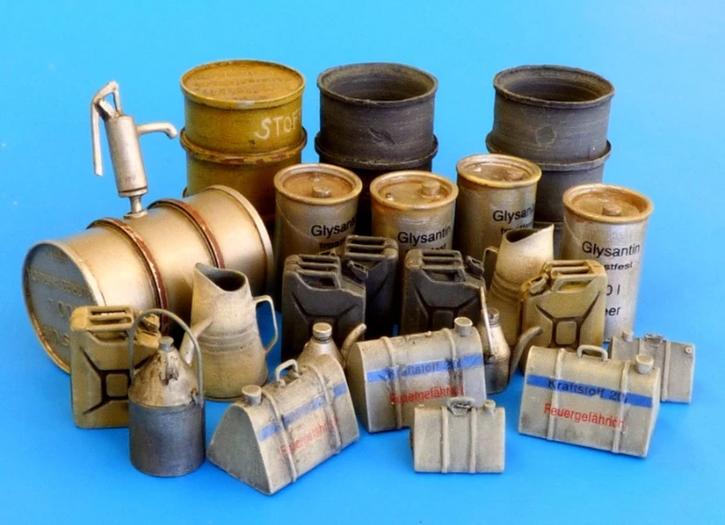 نموذج راتينج مصبوب بمقياس 1/35 مجموعة مجمعة من الحرب العالمية الثانية نموذج مشهد معدات الوقود العسكرية الألمانية غير مجمعة وغير مطلية