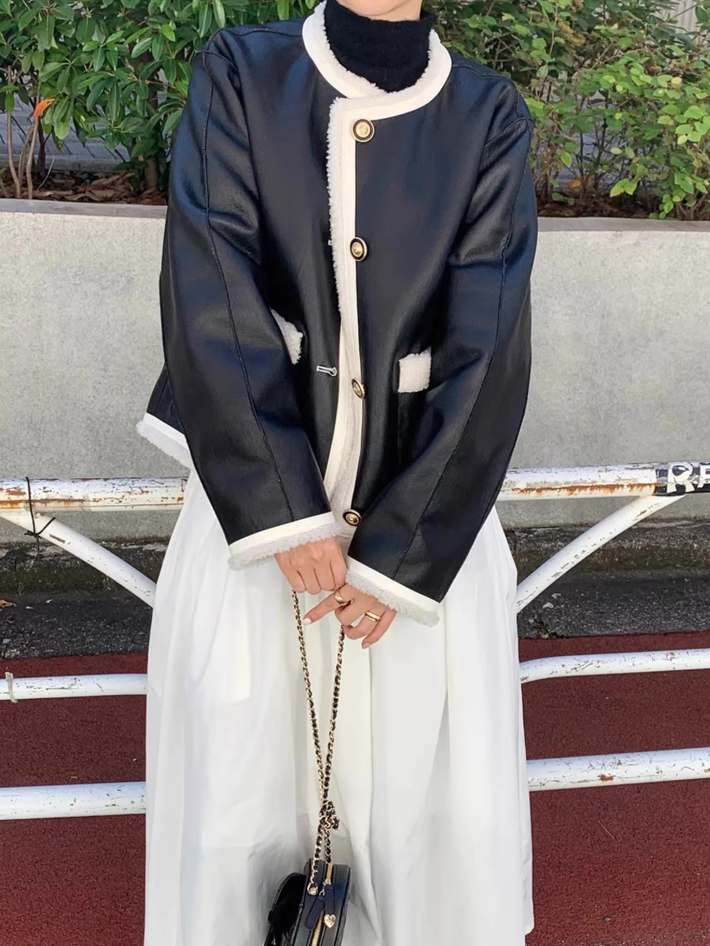 Clothland Donna Elegante Giacca da indossare su due lati Pelle PU Manica lunga monopetto Reversibile Indossare Cappotti invernali femminili CB272