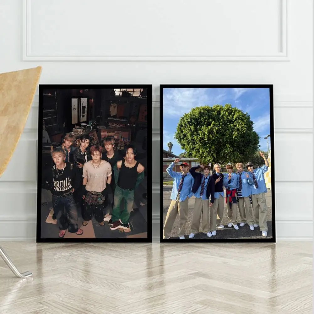 1 قطعة Kpop RIIZE الحصول على الغيتار الحديث ساكسي المشارك ذاتية اللصق الفن ورق مقاوم للماء ملصق مقهى بار غرفة جدار ديكور #6