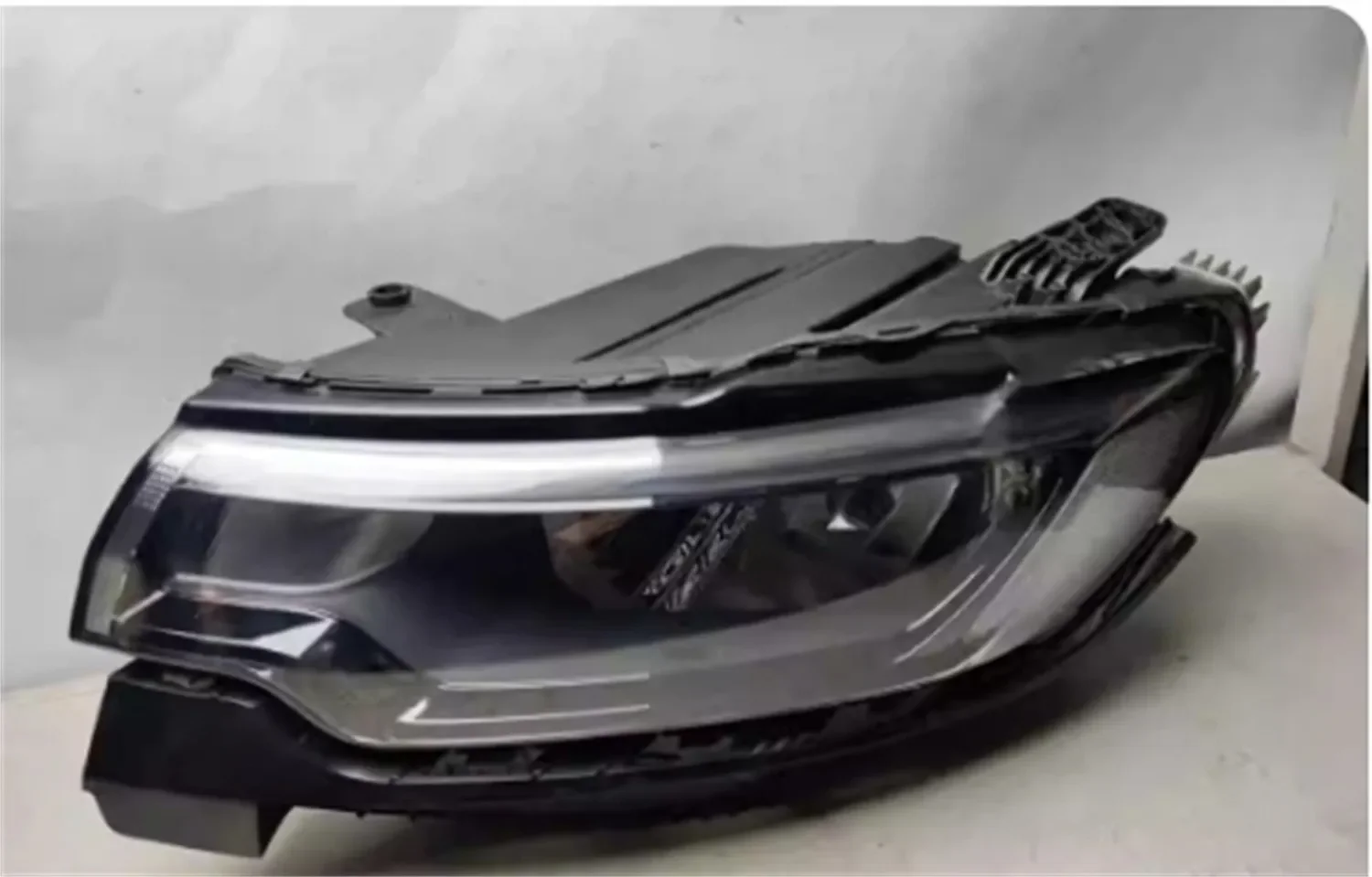 LED headlight assembly For Jeep Compass DRL daytime running light Turn signal