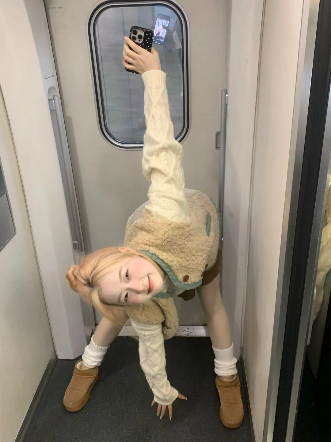 

Женский двусторонний жилет из овечьей шерсти на пуговицах, осенне-зимний дизайн, многослойная верхняя одежда, жилет с подплечниками