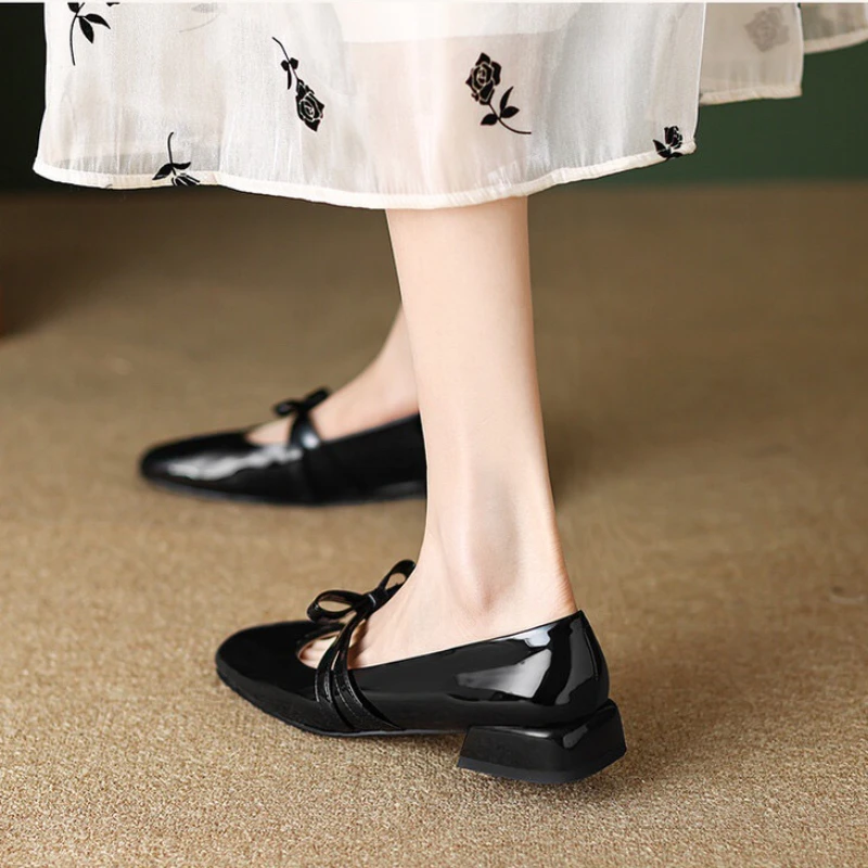 French Retro Women Shoe 2023 Autumn Lacquer Leather Bow Single Shoe Fashion Mary Jane Shoe Women Low Heels Elegant Leather Shoes