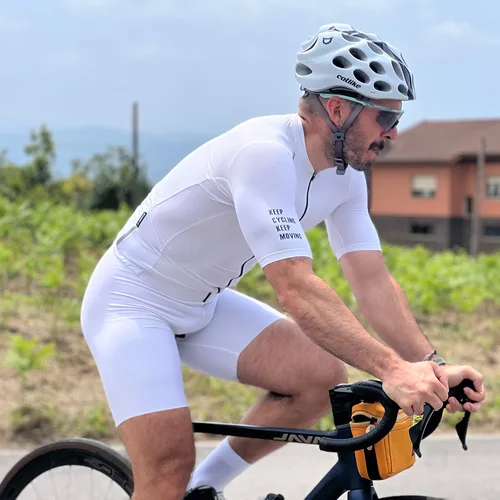 Imagen 2 del producto DAREVIE Pantalones cortos de ciclismo para hombre sin costuras 2,0 90 kg/m3 almohadilla medias de ciclismo para hombre MTB Road 7CM conjuntos de ciclismo antideslizantes Bretelelle para hombre