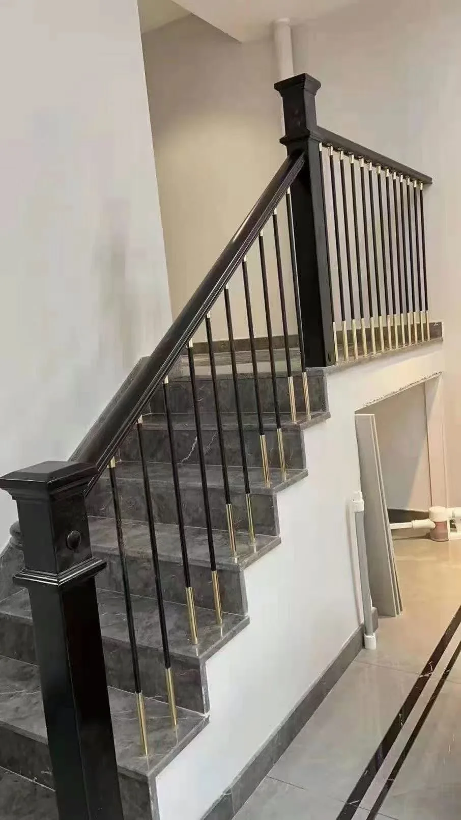 التخصيص الألومنيوم الفن الدرابزين للدرج