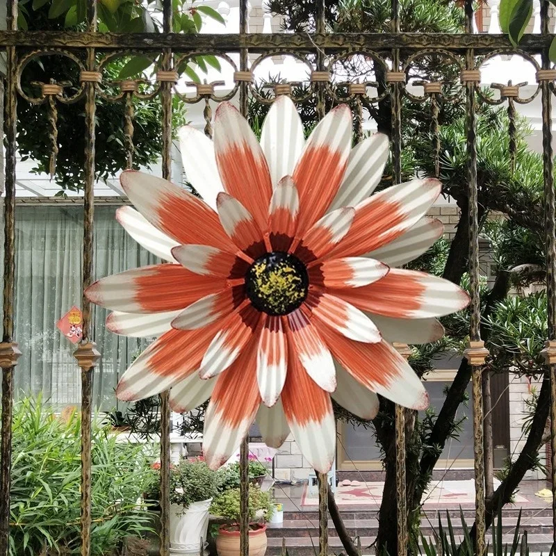 Adorno metálico de pared 3D – Flor margarita para exterior - imagen 3